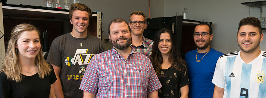 Silveira8212Roberts Lab group photo 10 2018 cropped